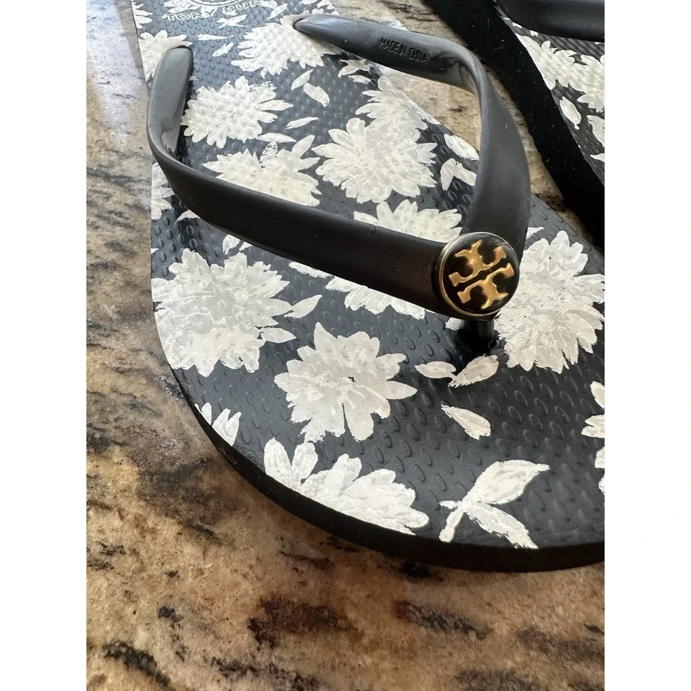 Tory Burch,  Navy Blue And White Floral Pattern Thing/flip Flop Zzndals
